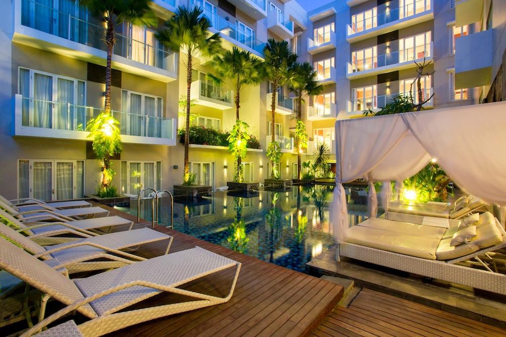 Grand Ixora Kuta Resort Екстериор снимка